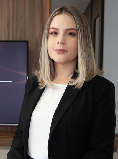 Dra. Ana Luiza - Advogada